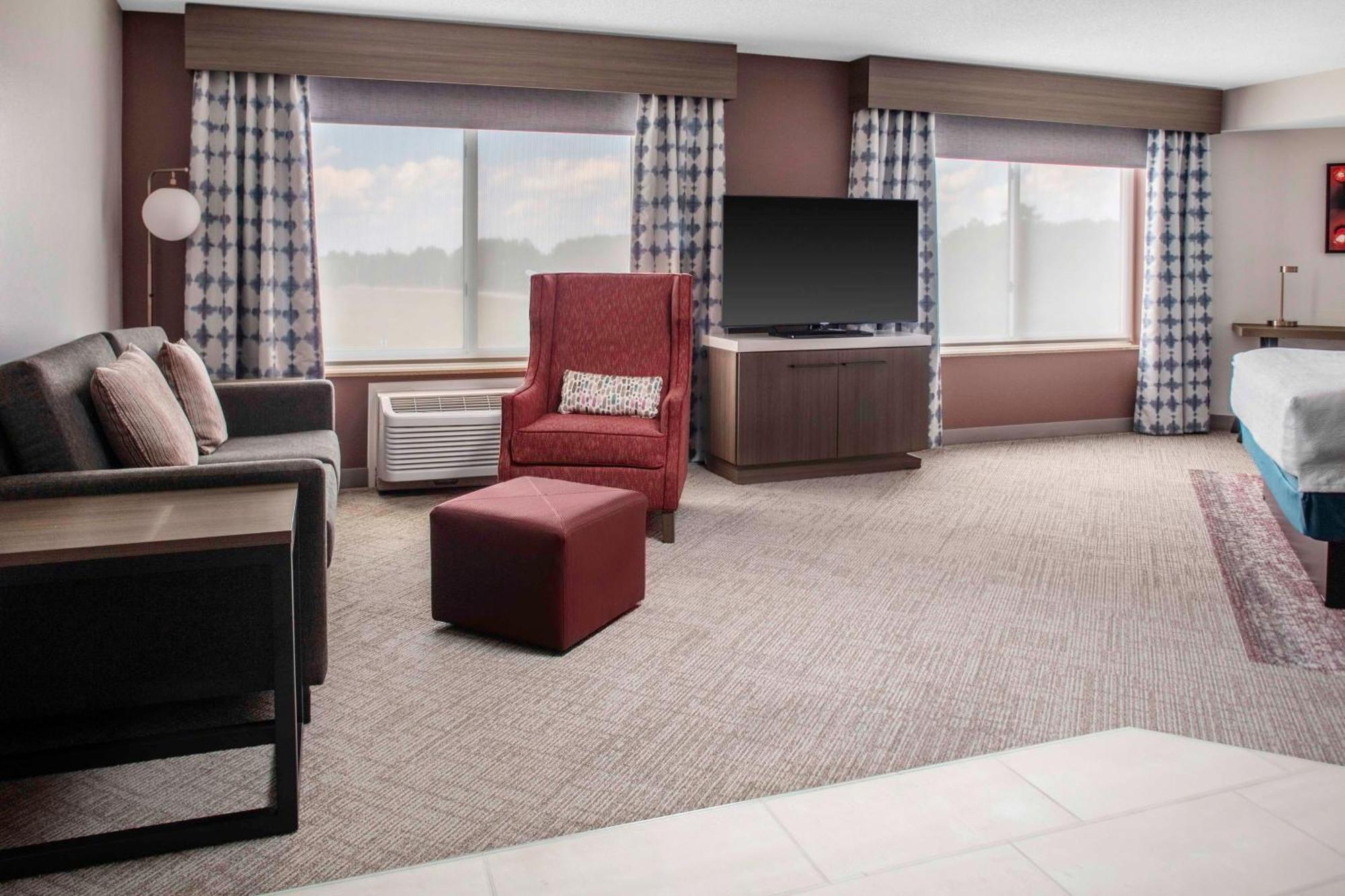 Hilton Garden Inn Roanoke Rapids Exterior photo