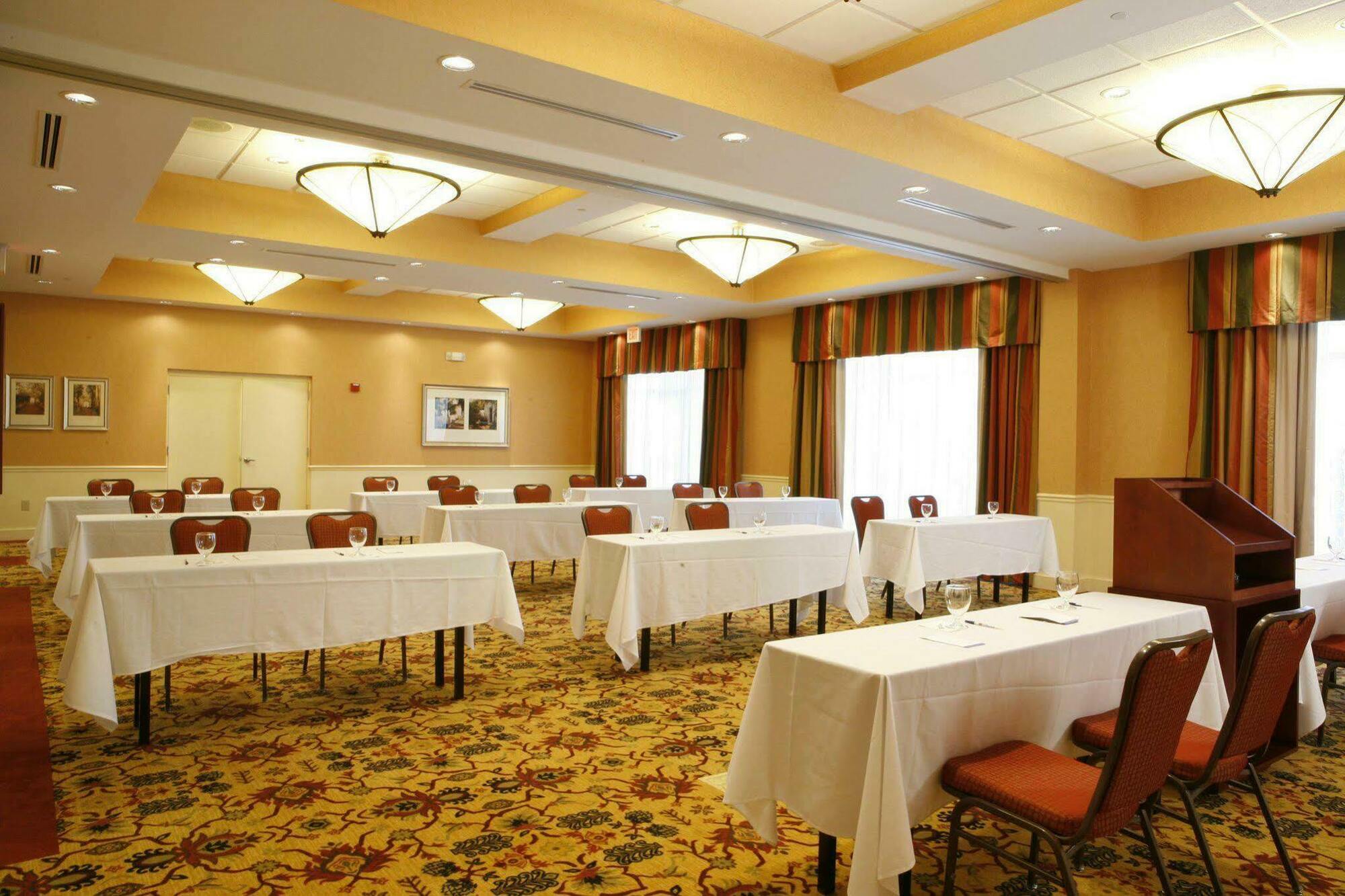 Hilton Garden Inn Roanoke Rapids Exterior photo